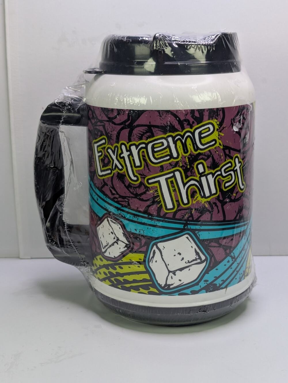 Whirley Quix Extreme Thirst 100 oz Insulated Mug Cup Handle Lid NOS Vintage